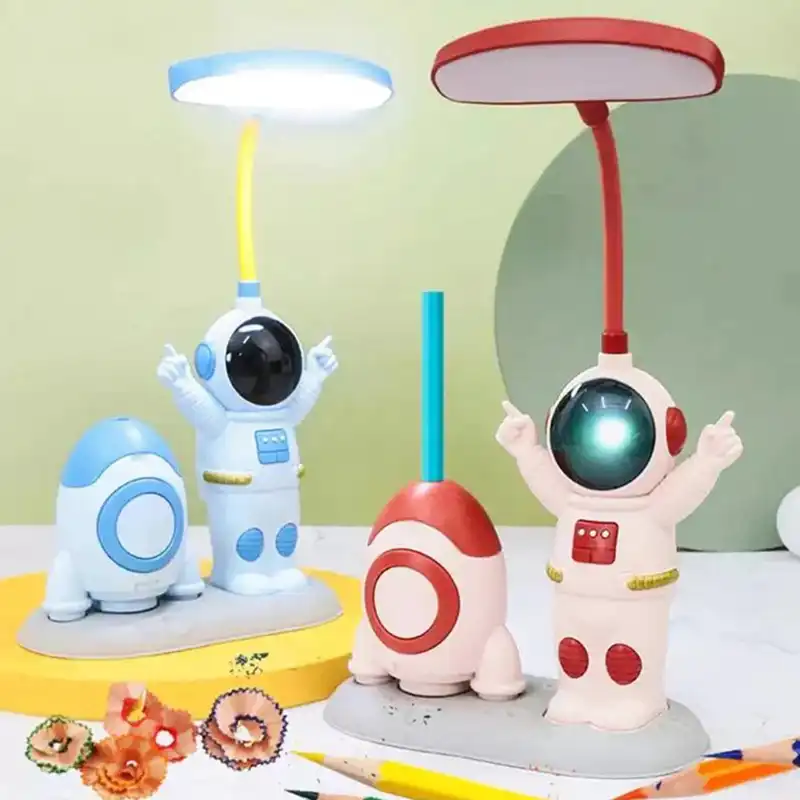 چراغ مطالعه مدل فضانوررد