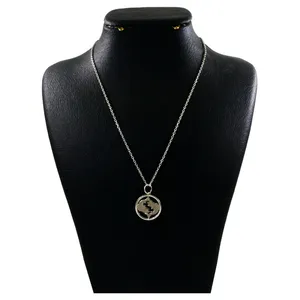 گردنبند نقره زنانه دلی جم طرح ماه اسفند کد D 631
