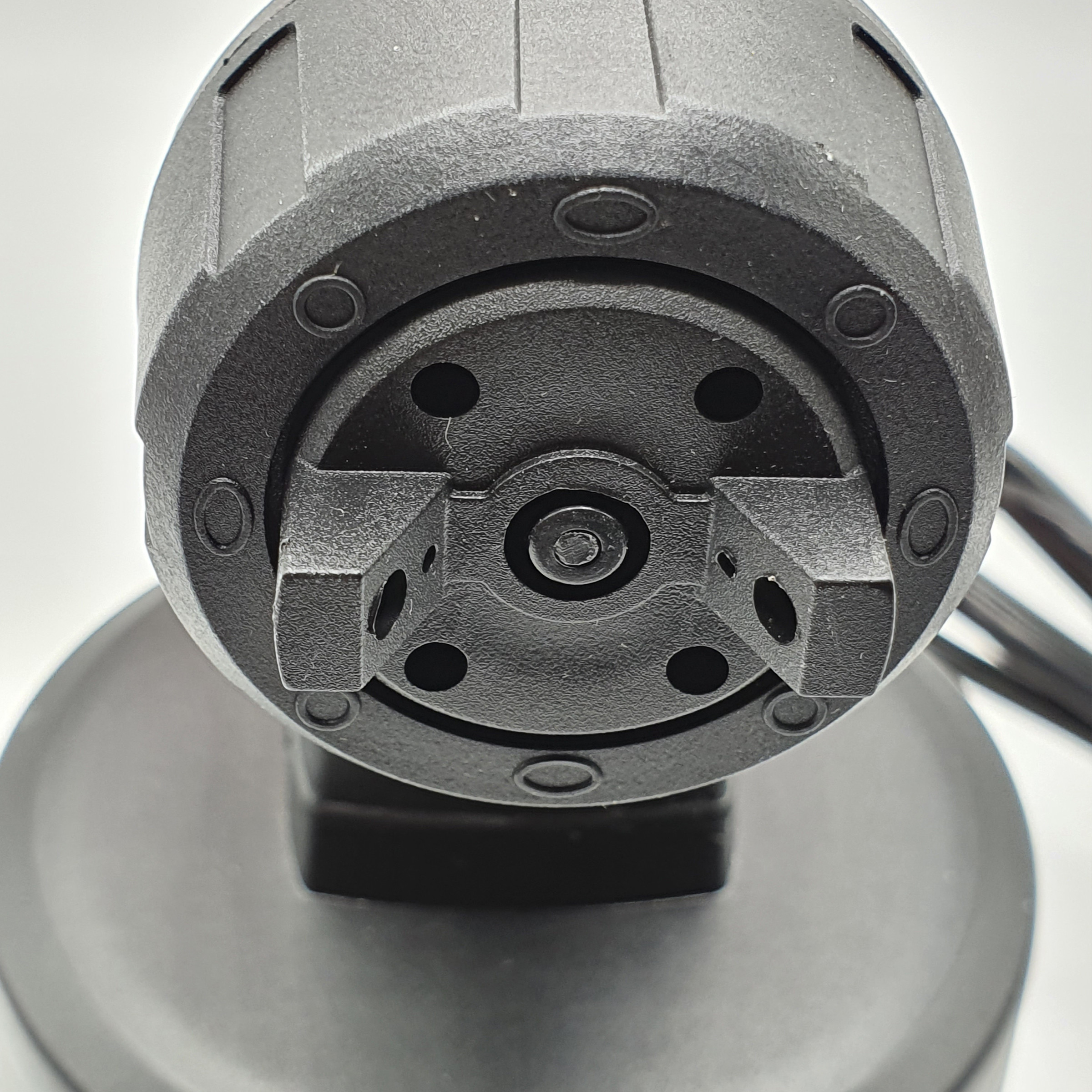 پیستوله برقی دی ال تی سی مدل برقی کد GHR17 پیستوله برقی دی ال تی سی مدل برقی کد GHR17