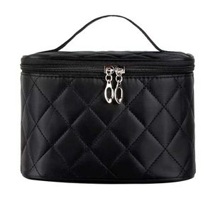 نقد و بررسی کیف لوازم آرایش زنانه مدل SH-600 توسط خریداران