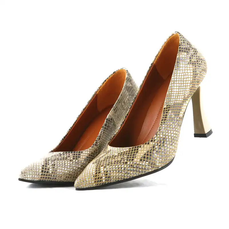 کفش زنانه چرم یلسان مدل رز کد RTL-644-krm