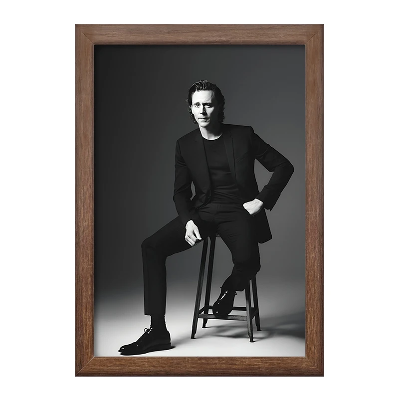 تابلو خندالو طرح تام هیدلستون (Tom Hiddleston) کد F7450