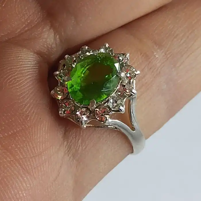 نیم ست نقره زنانه مدل سنگ زبرجد کد 26