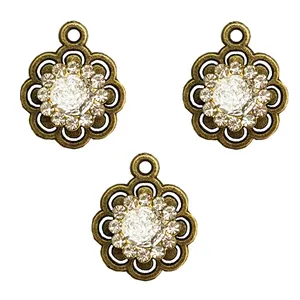 آویز دستبند مدل گل نگین دار AD 520 بسته 3 عددی