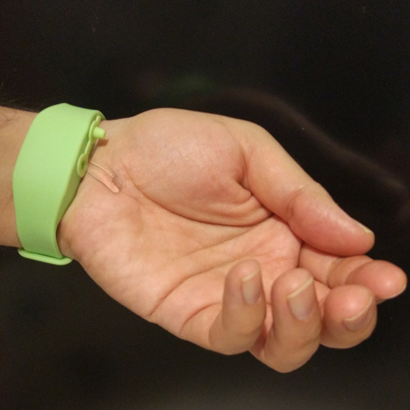 دستبند نگهدارنده ژل ضد عفونی کننده مدل CW3GWR مجموعه 3 عددی