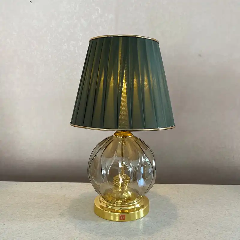 آباژور رومیزی نورهام مدل NHM -WORLD GLASS -28