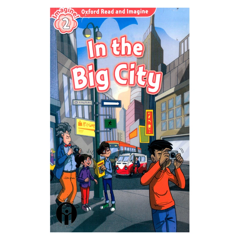 کتاب In The Big City اثر جمعی از نویسندگان انتشارات الوندپویان
