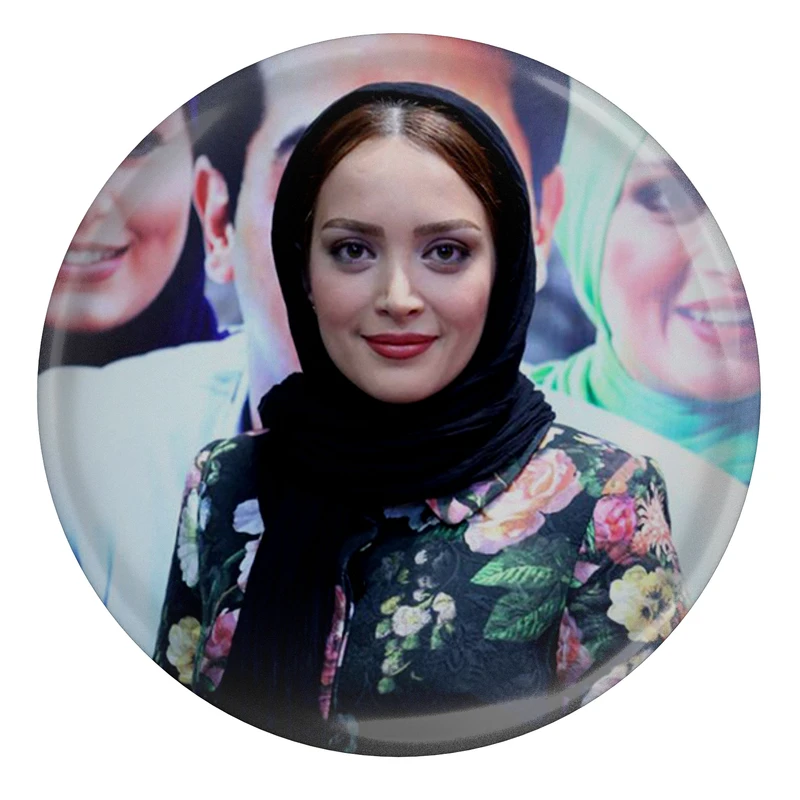 مگنت طرح بهنوش طباطبایی مدل S8367