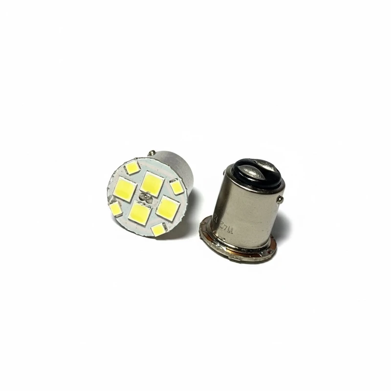 لامپ خودرو سام مدل فندقی دو کنتاک کد w 8 smd بسته 2 عددی