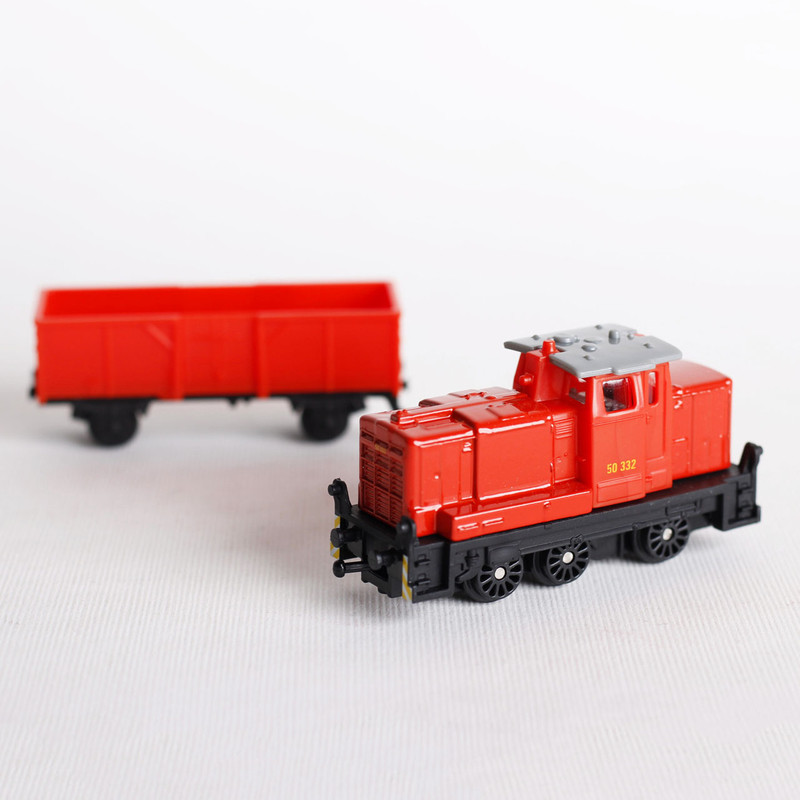 قطار بازی سیکو مدل Locomotive with Freight Waggon