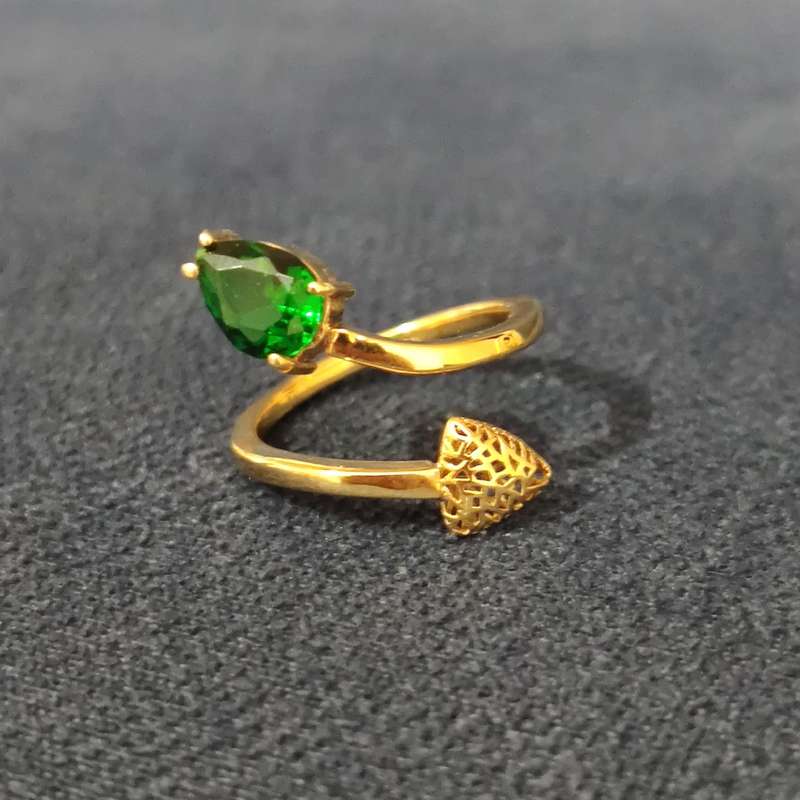  انگشتر طلا 18 عیار زنانه قیراط طرح مثلث کد GH1560