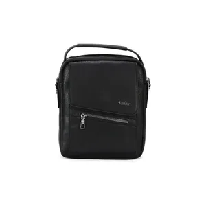 کیف رودوشی مردانه مدل D-CH-M-B200