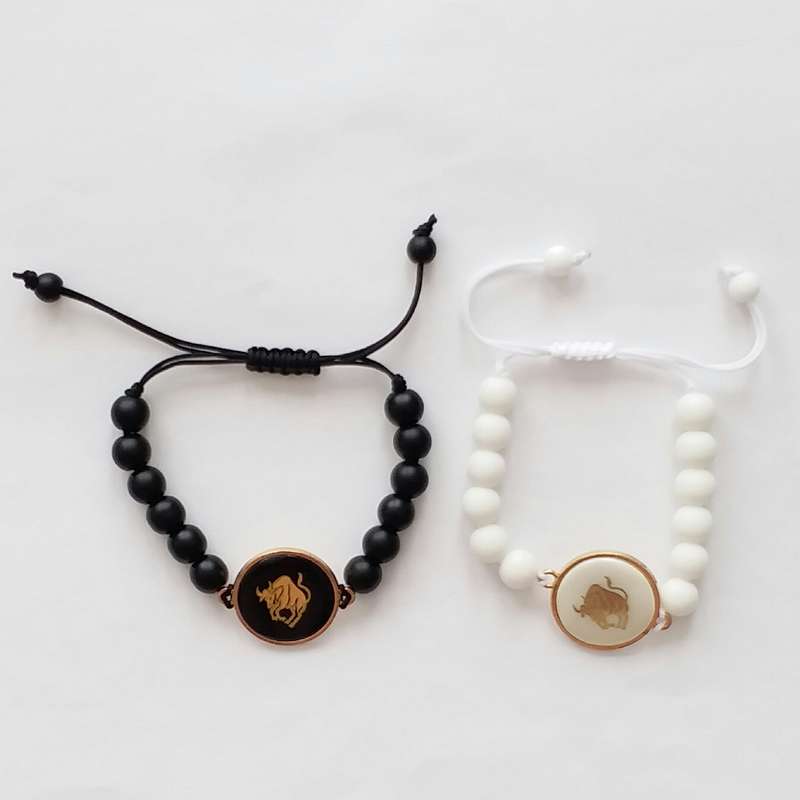 دستبند مدل ماه تولد اردیبهشت F23 مجموعه 2 عددی