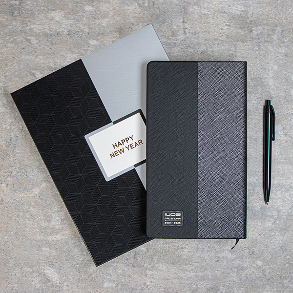 سالنامه سال 1403 مدل نوا کد 800 به همراه خودکار سالنامه سال 1403 مدل نوا کد 800 به همراه خودکار