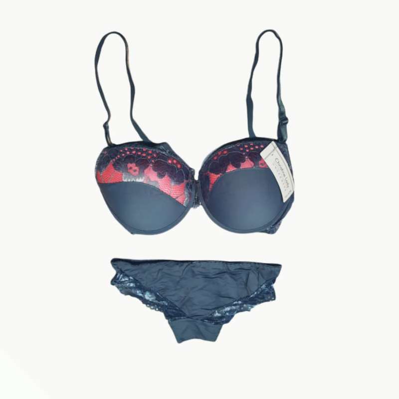 ست شورت و سوتین زنانه مدل توردار کد 2021