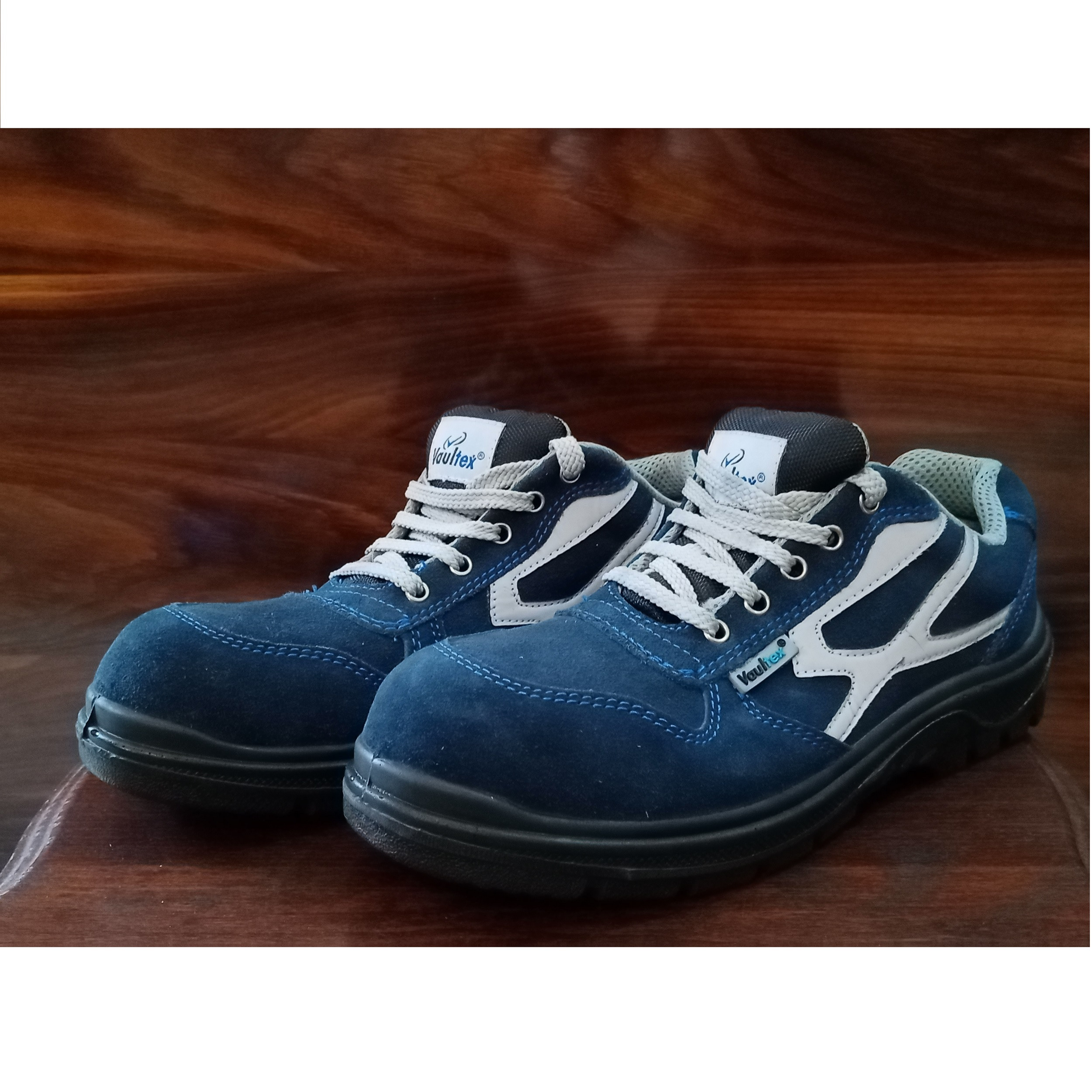 کفش ایمنی ولتکس مدل مهندسی اسپرت کد IMK