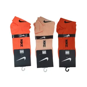 جوراب ساق کوتاه زنانه مدل NMC04 بسته 3 عددی