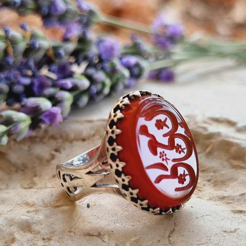 انگشتر نقره عقیق مردانه ملک زیور مدل سرنیزه طرح حکاکی ان معی ربی کد 418