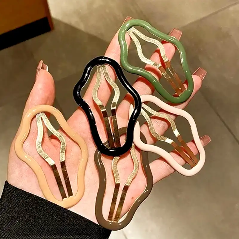 گیره مو زنانه مدل تق‌تقی منحنی بزرگ کد brg 814 بسته 2 عددی