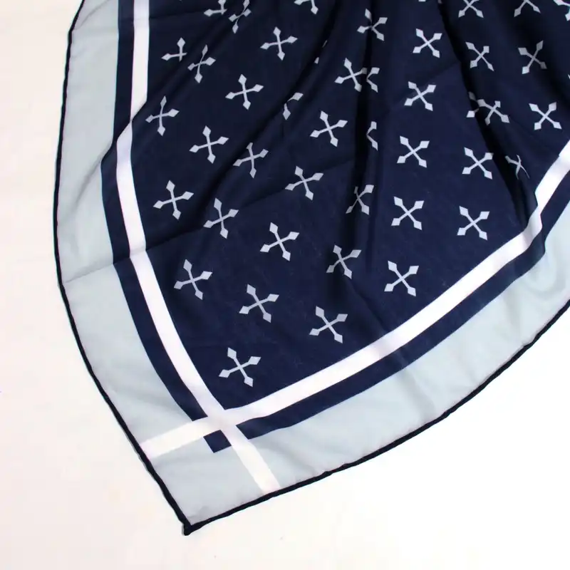 روسری زنانه مدل نخی جدید دور دست دوز قواره 110 کد ana-7095