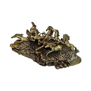 مجسمه برنزی مدل گله اسب 8 تایی طرح پتینه کد CHINA1