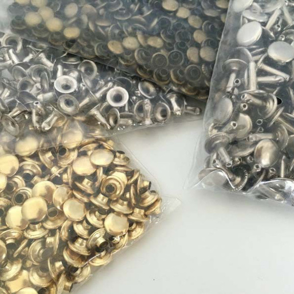 پرچ دو رو چرم مدل B 007 بسته 170 عددی پرچ دو رو چرم مدل B 007 بسته 170 عددی