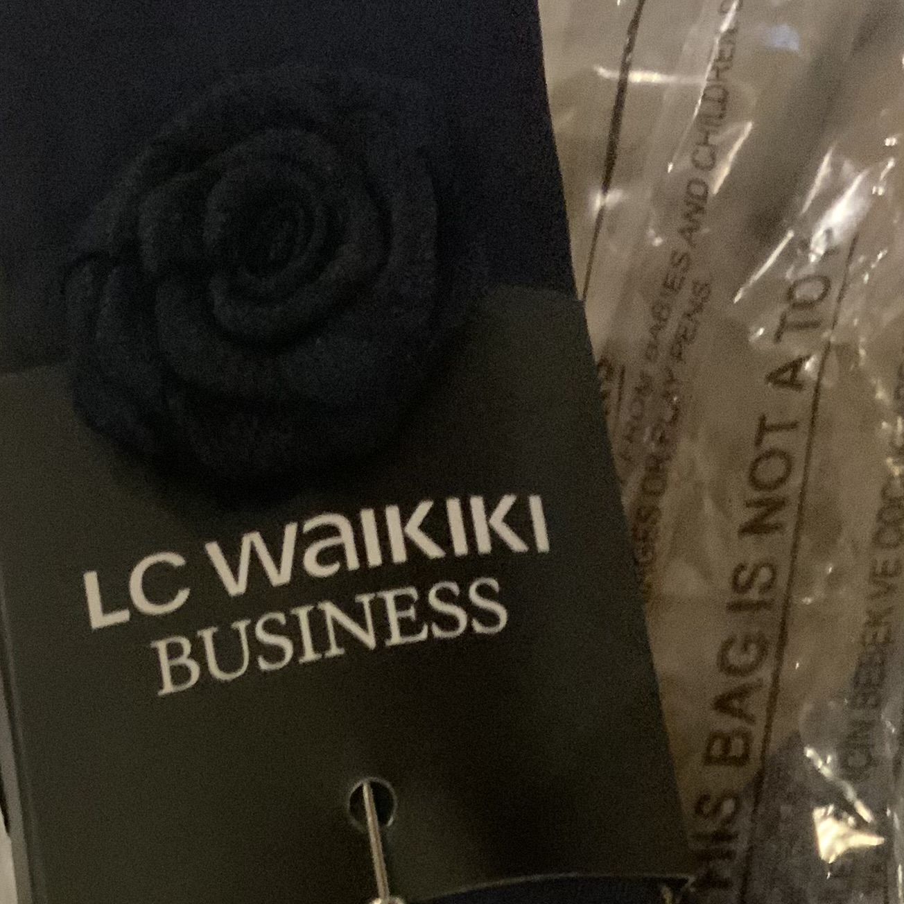 ست کراوات و دستمال جیب و گل کت مردانه ال سی وایکیکی مدل بته جقه - - 4