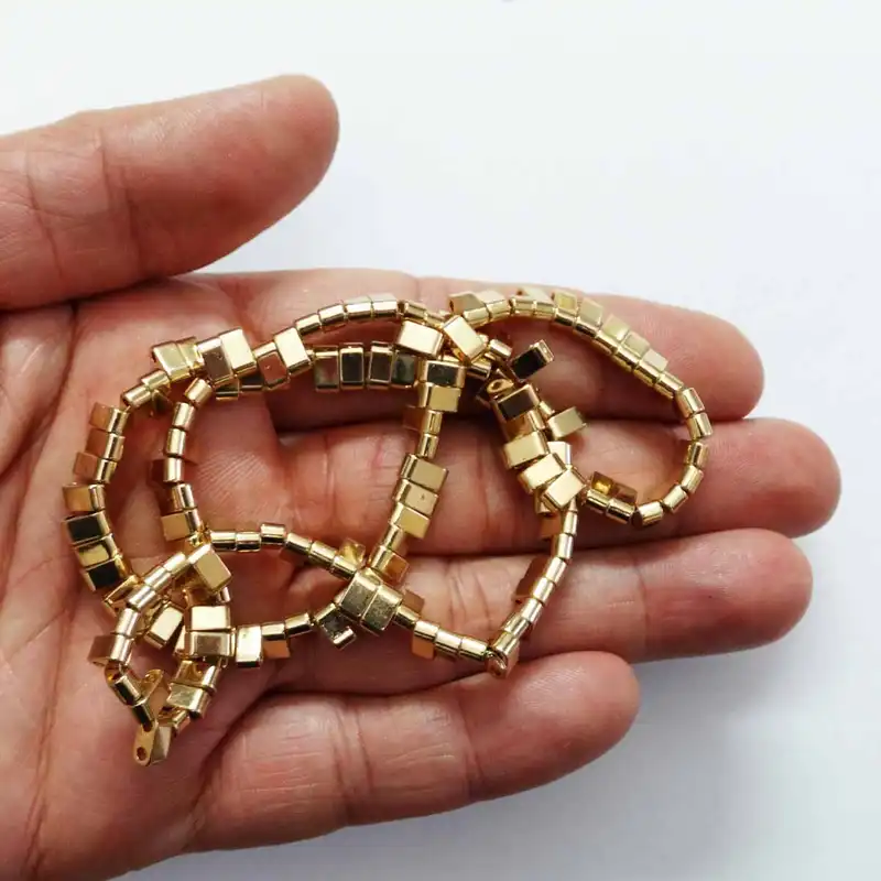 مهره دستبند مدل حدید مکعبی کد MO-1031 مجموعه 40 عددی