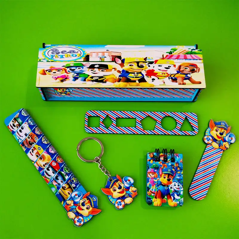 ست لوازم التحریر مدل چوبی طرح سگهای نگهبان فانتزی کد 03 مجموعه 6 عددی