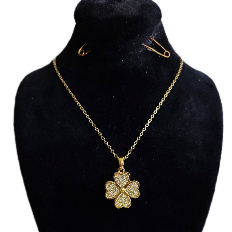 گردنبند زنانه مدل چرخشی گل شبدر