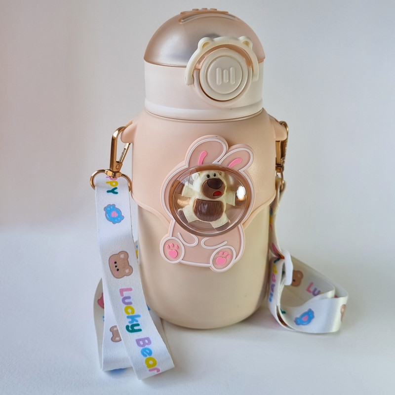 فلاسک کودک مدل نی دار طرح خرسی کد 02 گنجایش 0.45 لیتر
