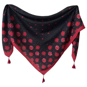 روسری زنانه مدل نخی منگوله دار