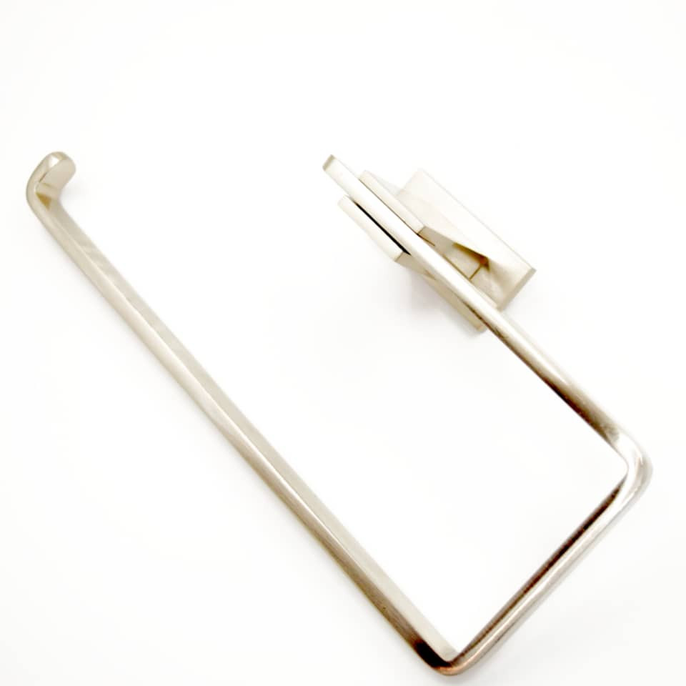 پایه رول دستمال کاغذی مدل zeus 004