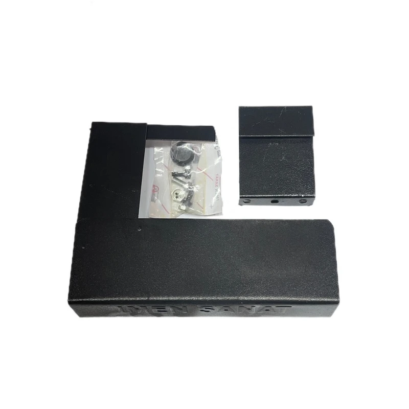 محافظ کامپیوتر خودرو به همراه با پیج ضد سرقت مدل تسمه دار کد 0413 مناسب برای پژو پرشیا