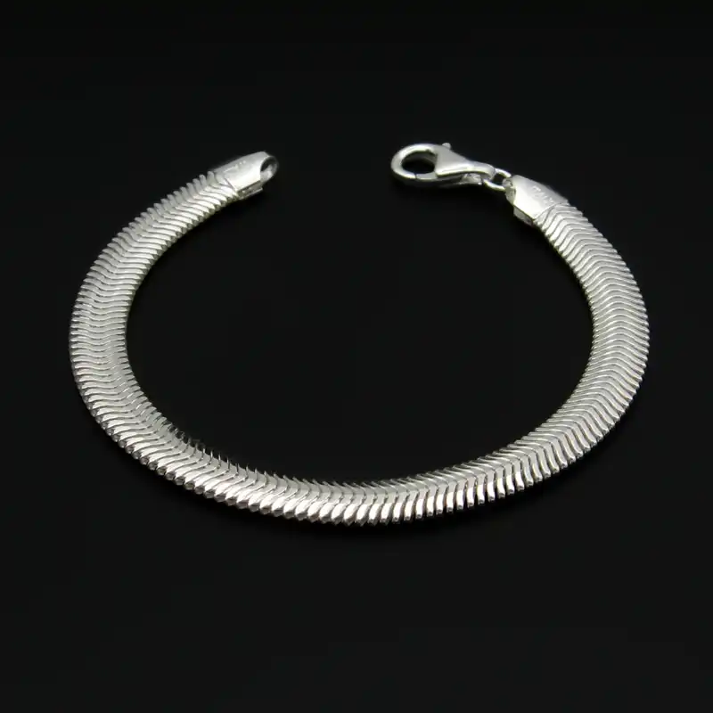 دستبند نقره زنانه مانچو مدل تیغ ماهی کد bs019