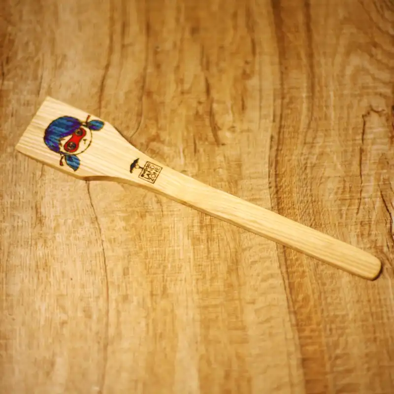 کفگیر چوبی وودلندزون مدل دختر کفشدوزکی