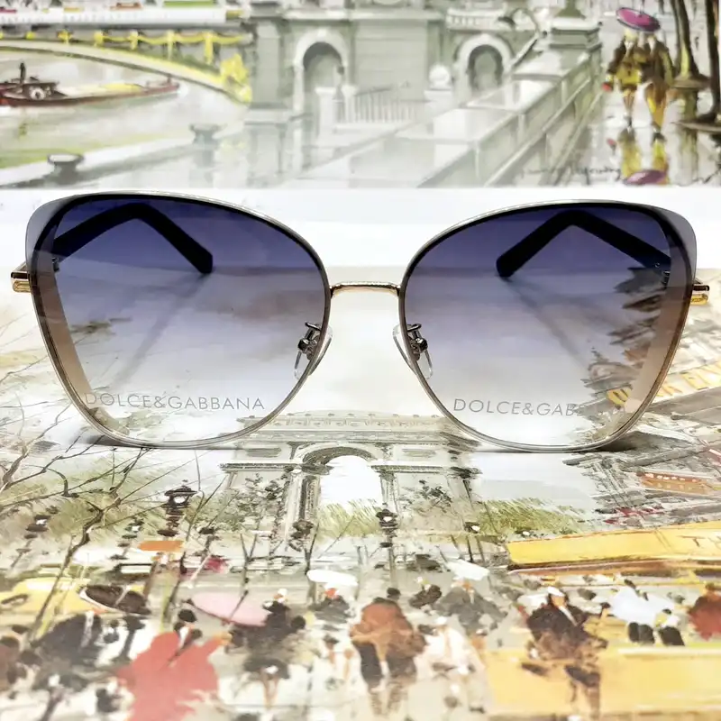 عینک آفتابی زنانه  مدل DG26233w5