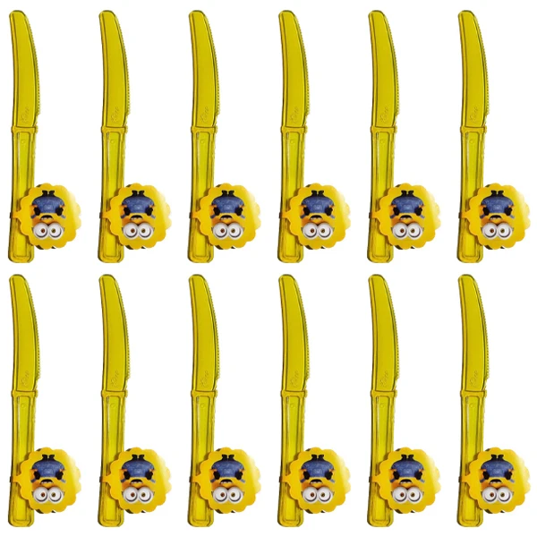 چاقو یکبار مصرف مدل تم تولد مینیون مجموعه 12 عددی