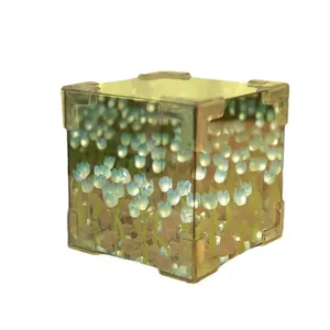 چراغ رومیزی مدل مکعب لاله بینهایت