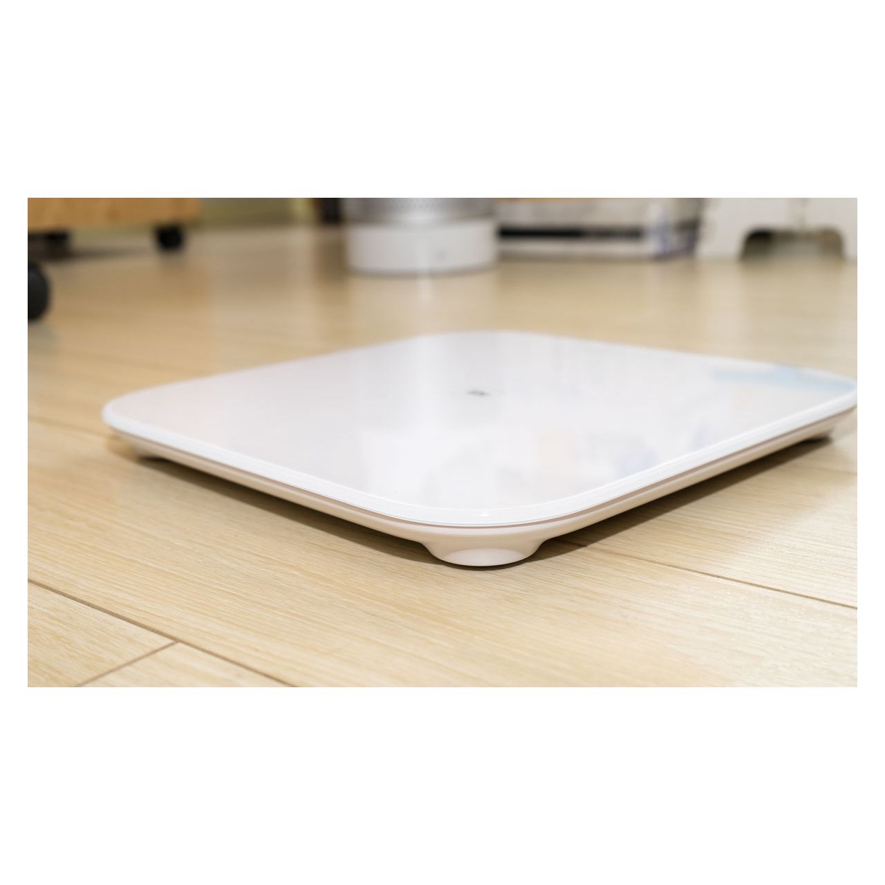 ترازو دیجیتال هوشمند شیائومی مدل Mi Body Scale 2 XMTZC04HM -  - 5