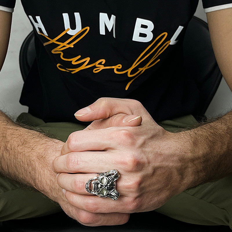 انگشتر مردانه مدل اسکلت شاخ دار کد 100