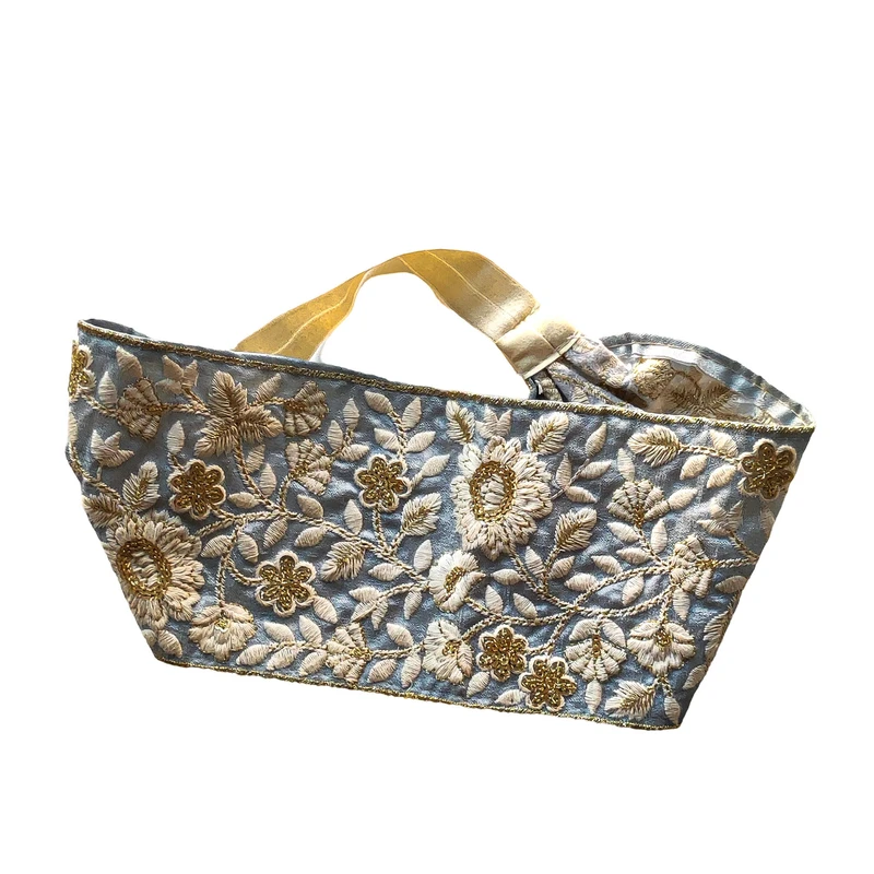 هدبند زنانه مدل گلدوزی جین 