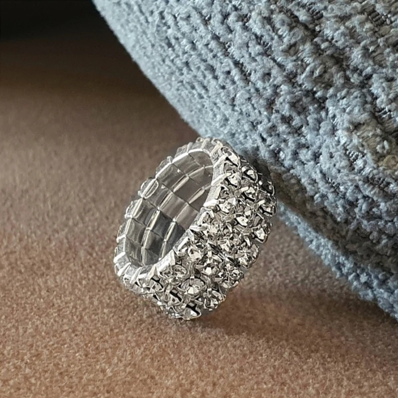 عکس شماره 2 : انگشتر زنانه ماصرم مدل نگین دار کد ri3139