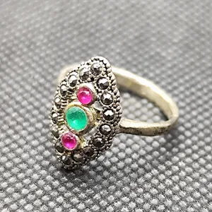 انگشتر نقره زنانه مدل یاقوت و زمرد کد13