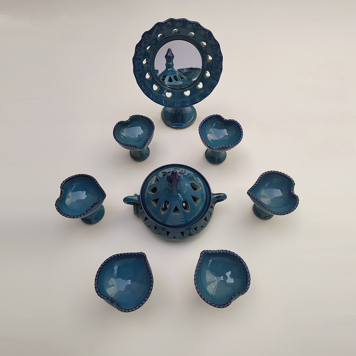 مجموعه ظروف هفت سین 8 پارچه مدل قلب کد HS-015