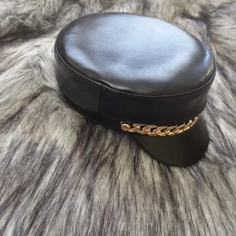 کلاه کپ زنانه مدل چرم کد GL026