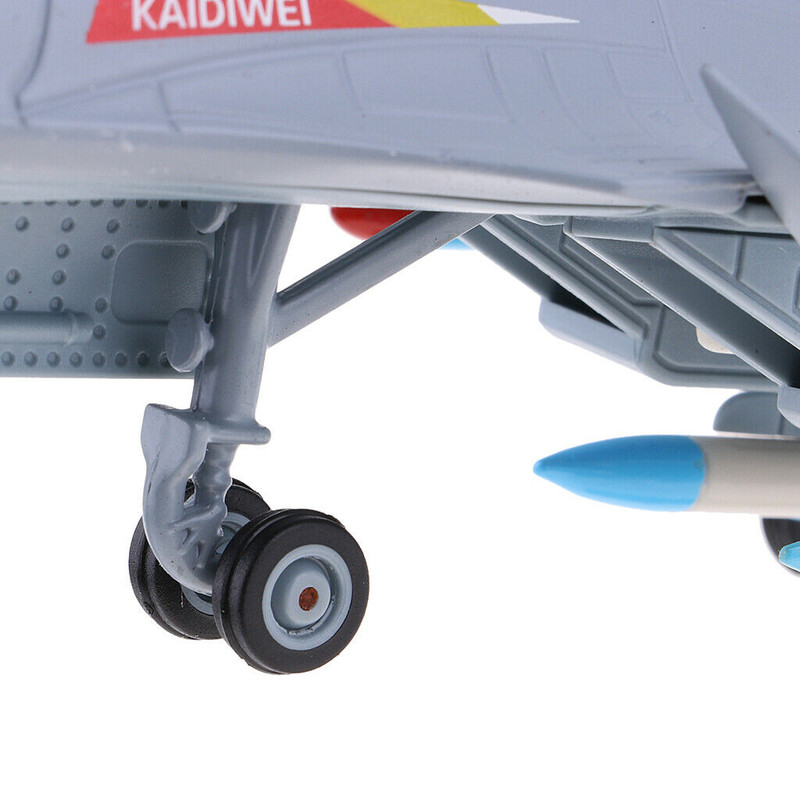 ماکت هواپیما طرح جنگنده مدل J15