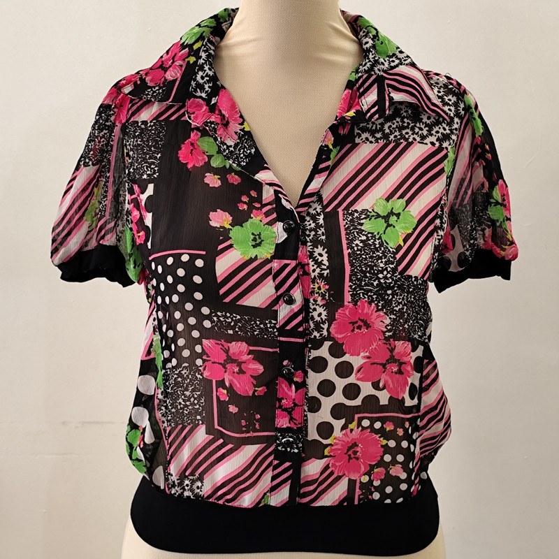 بلوز آستین کوتاه زنانه مدل گلدار مجلسی توری