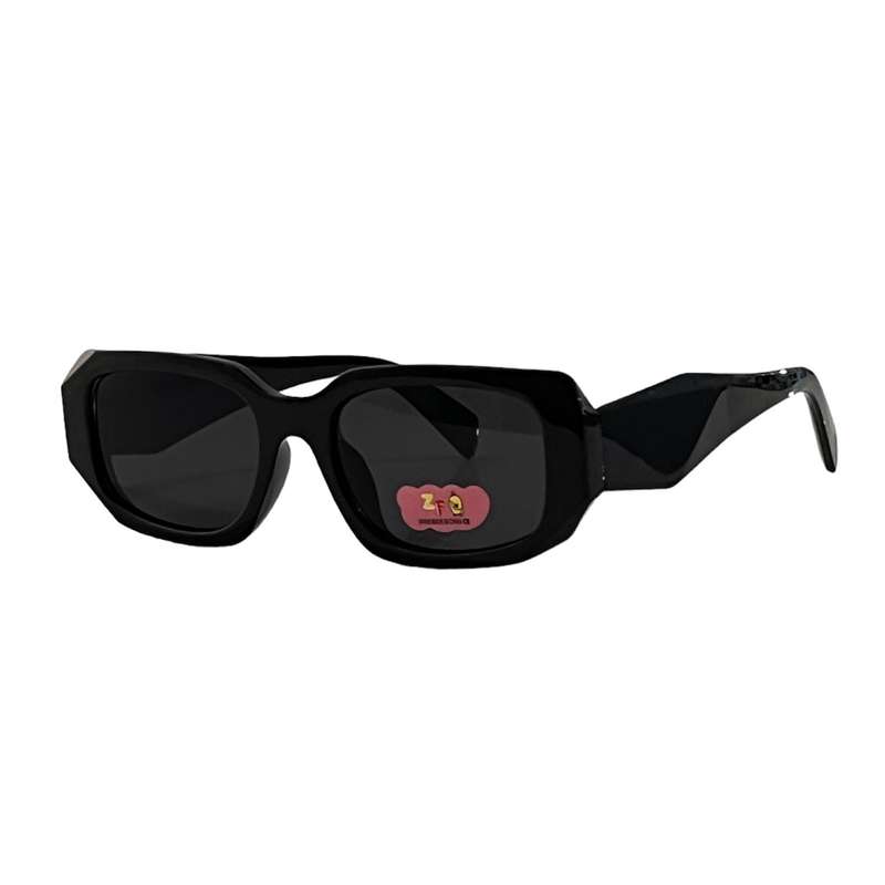 عینک آفتابی بچگانه مدل پناه کد B L K 44 عینک آفتابی بچگانه مدل پناه کد B L K 44