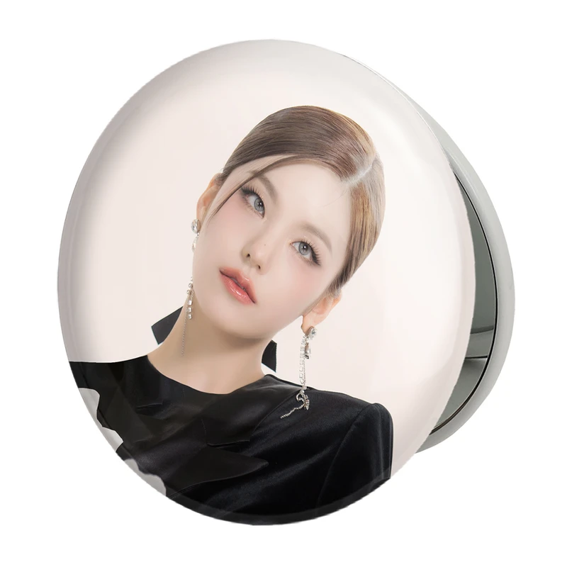 آینه جیبی خندالو طرح یجی گروه ایتزی ITZY مدل تاشو کد 20208 